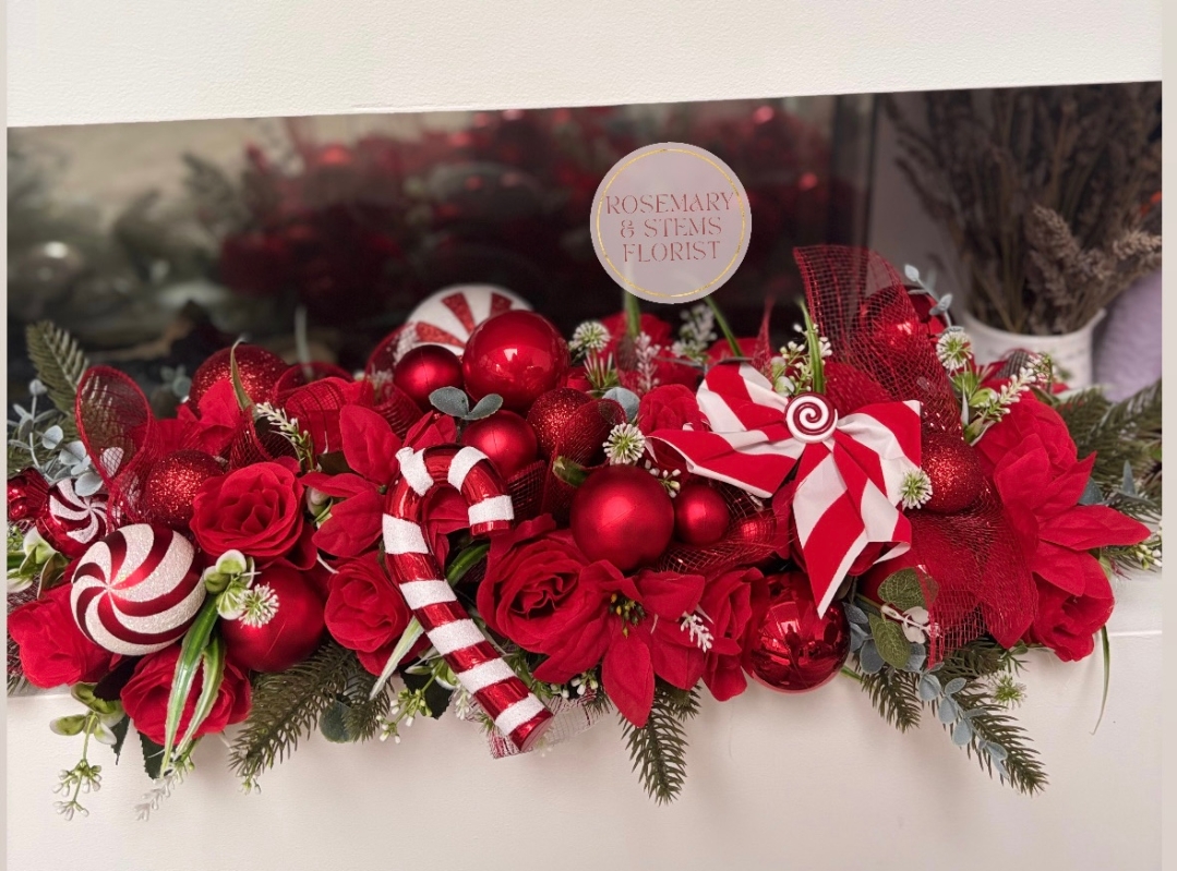 Red Christmas Garland