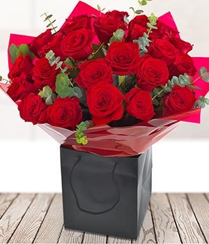 Two dozen red roses