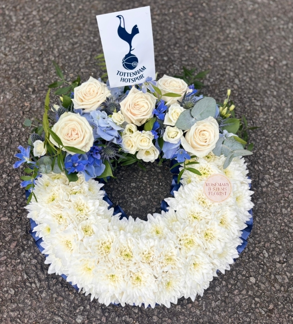 Blue wreath