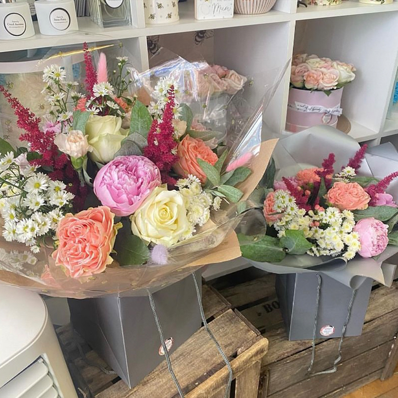 Your local florist in Uxbridge delivering flowers across ...